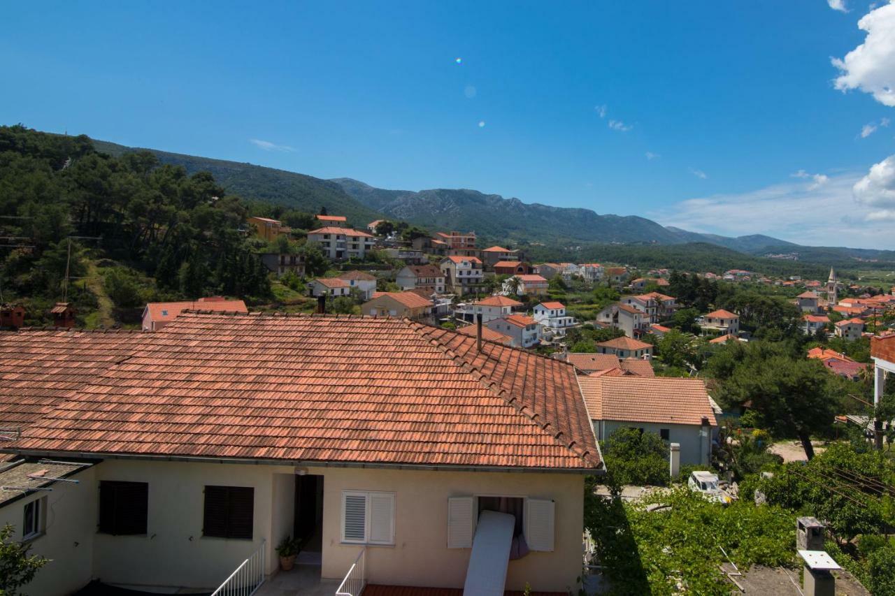 Apartments Jelka Jelsa  Exterior foto